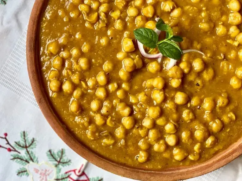 Chana Aloo (Chickpea & Potato Curry)