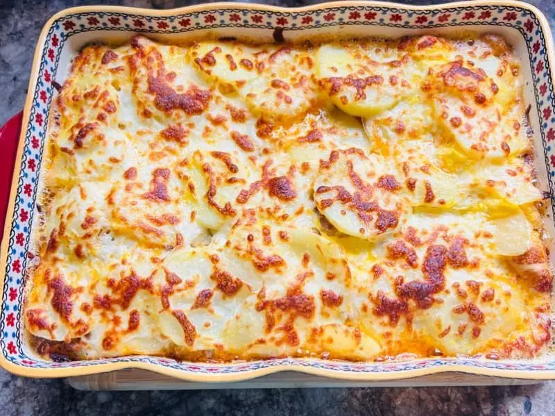 Cheesy Leek & Potato Bake