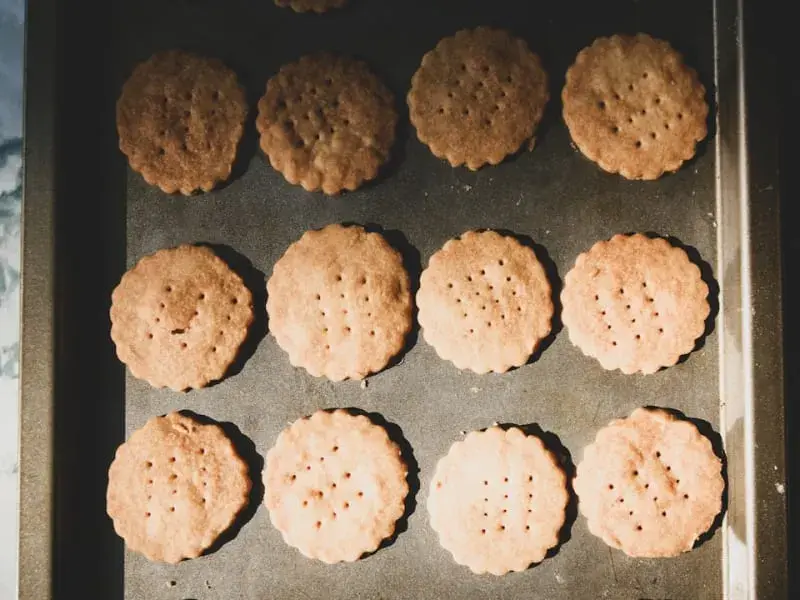 No-Bake Chocolate Digestive Traybake