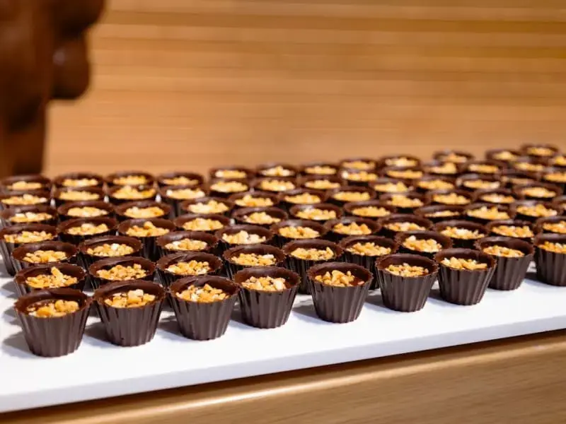 No-Bake Chocolate Peanut Butter Cups