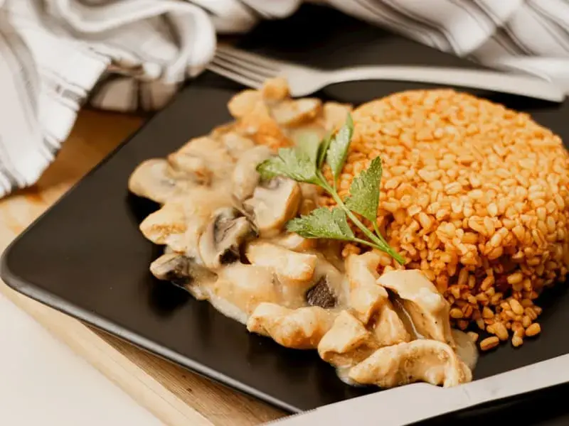 One-Pot Creamy Chicken & Mushroom Rice